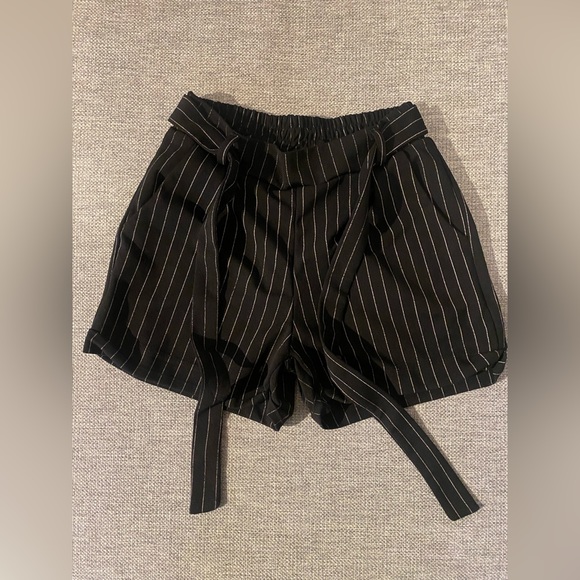 chic shorts - Picture 2 of 2